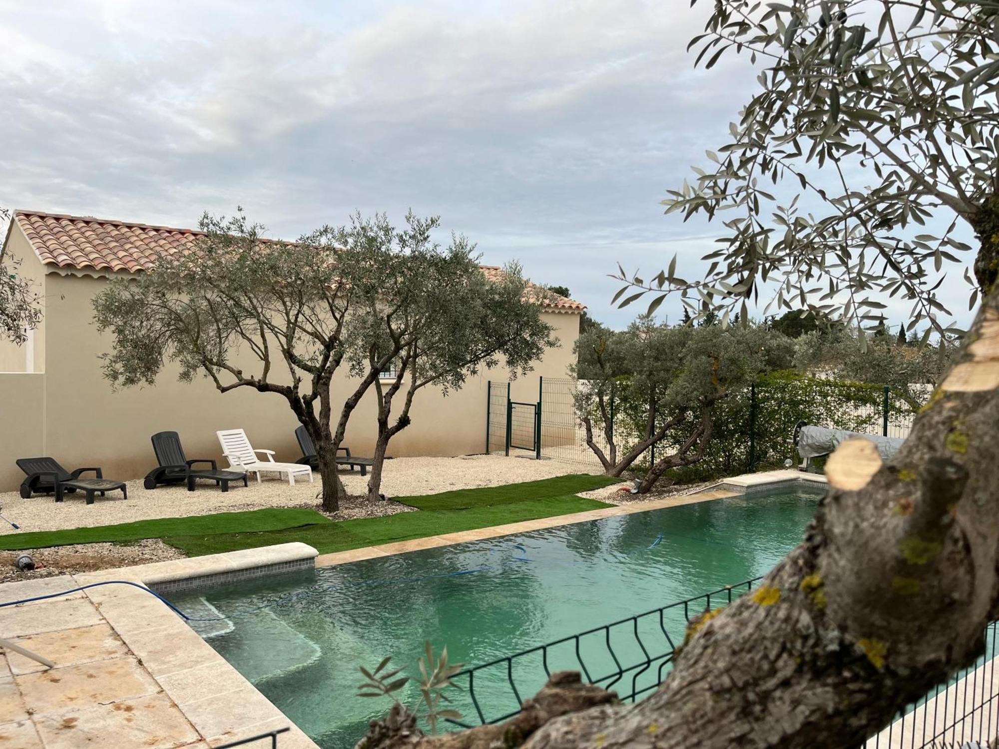Chez Nous Hotel Merindol Luaran gambar